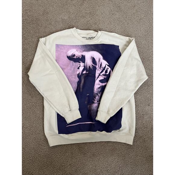 Ariana Grande Live In Concert Sweetener Tour 2019 Sweatshirt Size L. Perfect! - Picture 1 of 5